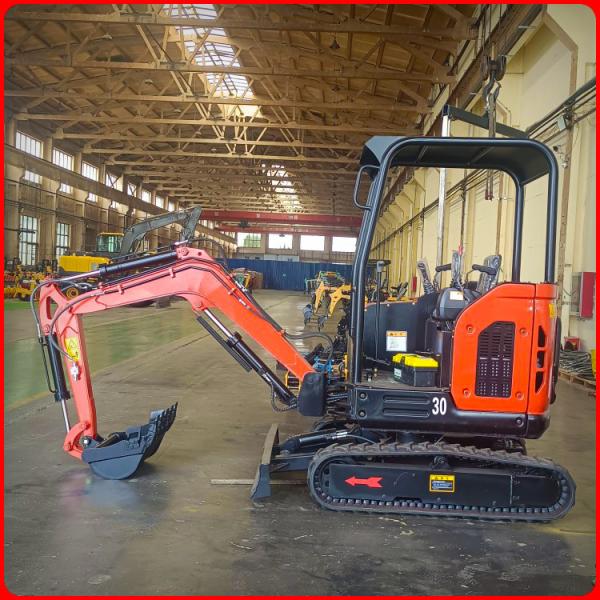 Quality 20kw Mini Rubber Tire Excavator High Configuration 3000kg Color Customized for sale