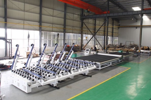 Quality Auto CNC Glass Cutting Machine Line With Glass Loading Table Cutting Table And for sale