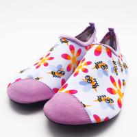 China Soft Lady Flexible Non Slip Swimming Shoes Aqua Swim Socks Retains Shape factory