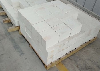 Quality High Grade Fused Cast Kiln Refractory Bricks Customized Size For Glass Furnace for sale