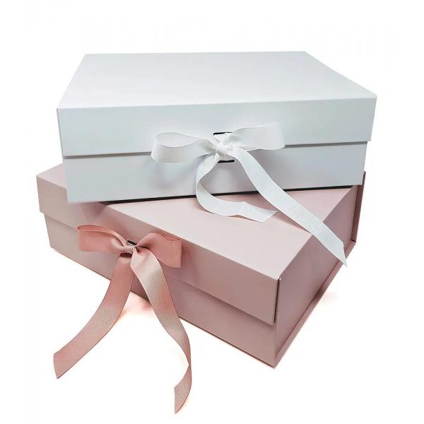 Quality Recyclable Magnetic Kraft Gift Box , Luxury Paper Box With Ribbon OEM for sale