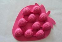 China Small Reusable Silicone Ice Trays Sweetly Strawberry Shaped For Easter / Christmas Party factory