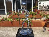 China Stainless Steel Metal Figure Sculpture Mirror Polished For Home Decoration factory