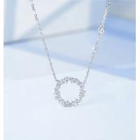 China 0.22ct 18K Gold Diamond Necklace 12mm 1.8 Grams Open Circle Diamond Pendant factory