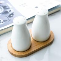 China Custom Ceramic Spice & Pepper Shaker Creative Porcelain Spice Bottles In Bulk factory