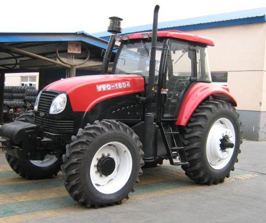 Quality YTO X1804 2200r/Min 180hp Agriculture Farm Tractor With 4 Wheel for sale