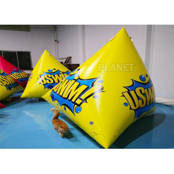 Quality Hot Air Welding UV Resistant Triangle Shape Floating Triathlon Water Race for sale