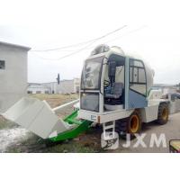 China 2000mm Wheelbase 2.5m3 Self Loading Concrete Mixer for sale