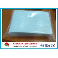China Non Woven Wet Wash Glove Spunlaced Cross Lappe Square Shape For Scrubbing Body factory