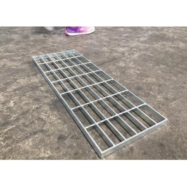 Quality Non Skid Stair Treads Hot Dip Galvanized Feature ISO9001 Certification for sale