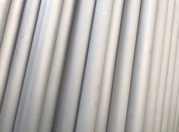 China Small Diameter Seamless Stainless Steel Tubing Bright Annealed Food Grade factory