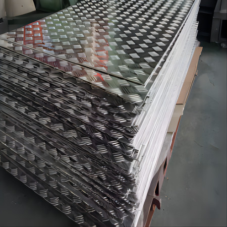 Quality Construction Aluminum Checkered Plates DIN JIS Checker Plate 4x8 for sale
