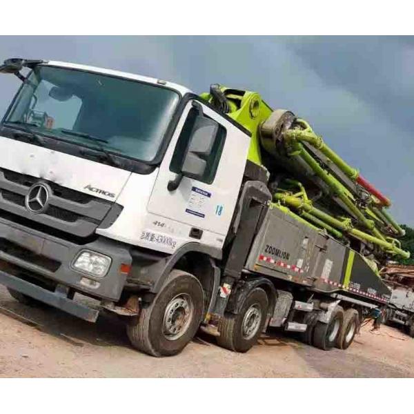 Quality Zoomlion Used Concrete Pump Truck , Used Concrete Boom Trucks 52 Meter 300KW for sale