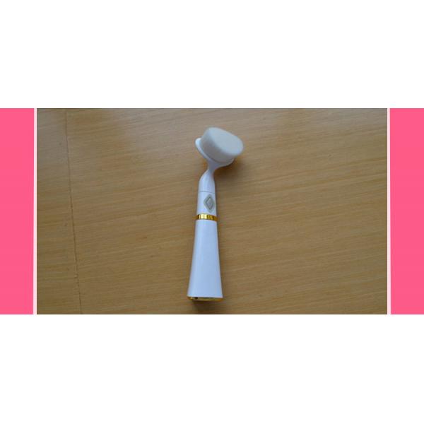 Quality RF Beauty Equipment Face Washing Brush For Deep Cleaning for sale