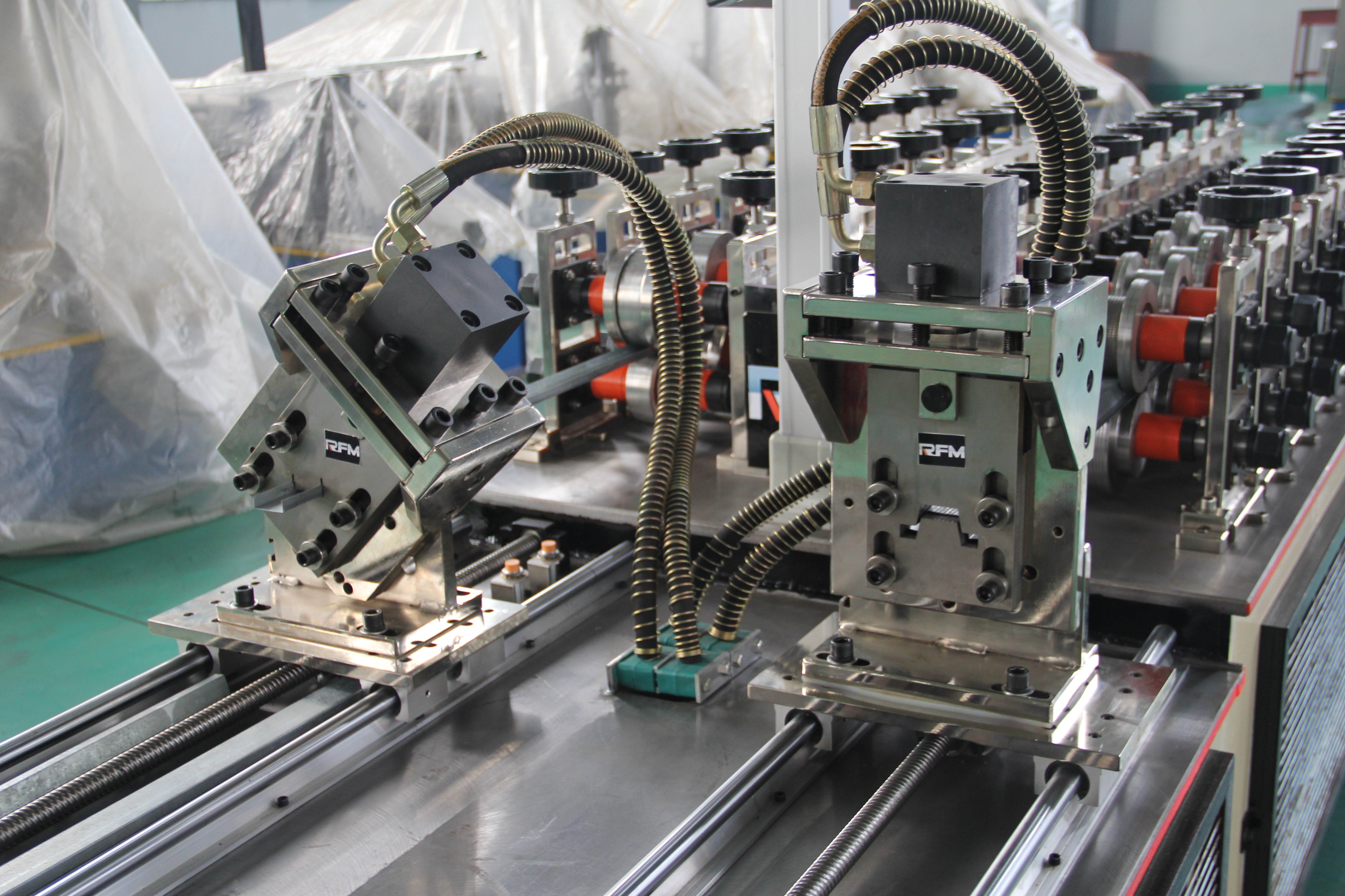 27 and u type 27 28 double type light keel roll forming machine