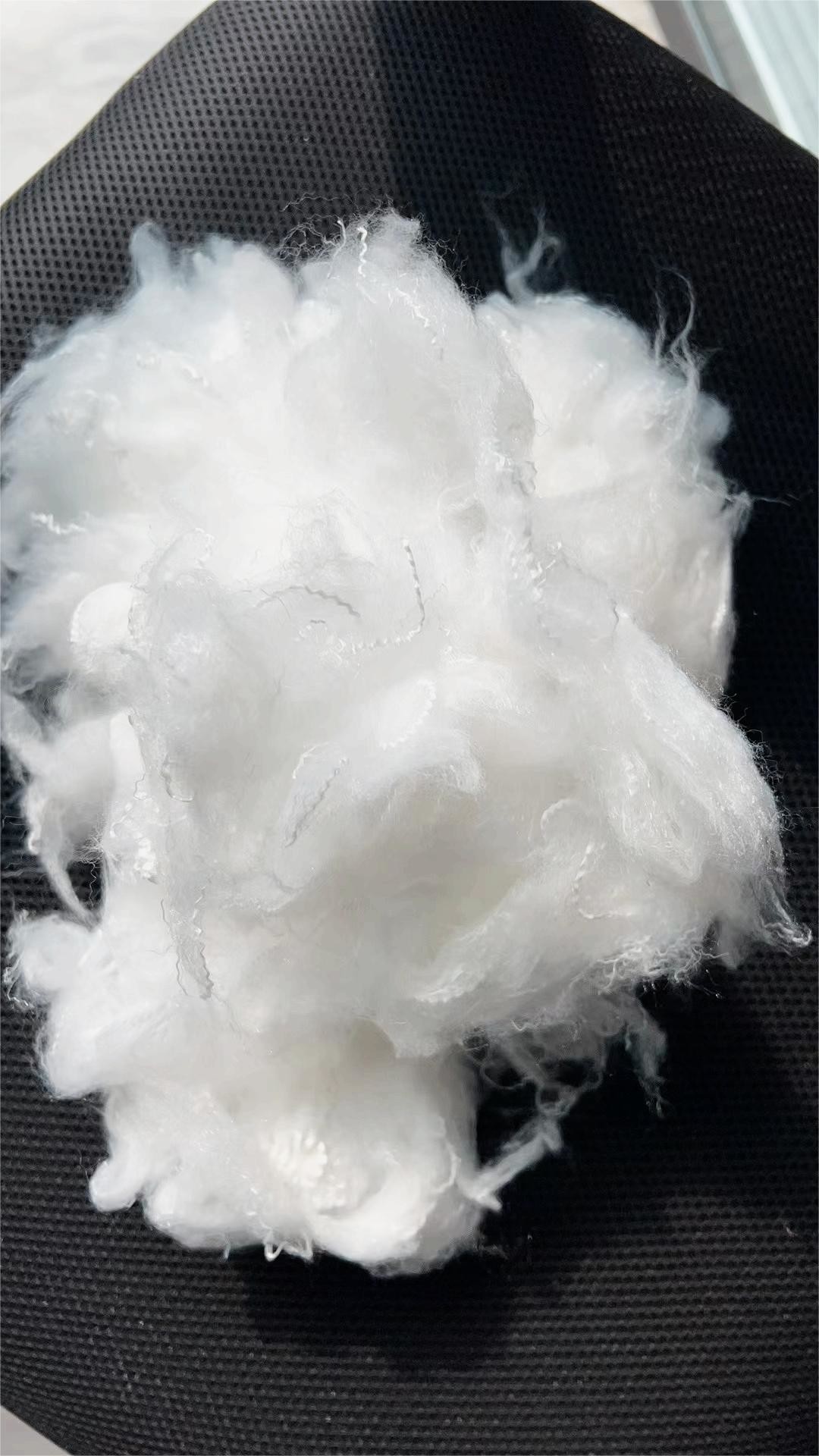 China Industrial Low Melt Fiber Low Moisture With 120°C-170°C Melting Point factory