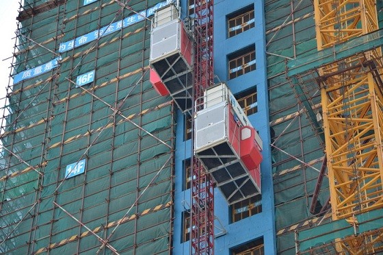 Quality Vertical Transportion 300m Building Construction Hoist 1600kg for sale
