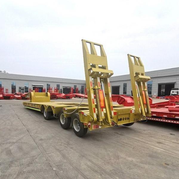 Quality Detachable Gooseneck Low Bed Semi Trailers With Slope For Excavators Bulldozers For Heavy Machines for sale