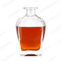 China Square Whiskey Glass Bottle Empty Liquor Bottles Bottle Color Customied 700ml Vodka with Cap for sale