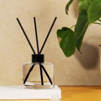 China Clear Round Reed Glass Aromatherapy Diffuser Bottle 150ml With Cap factory