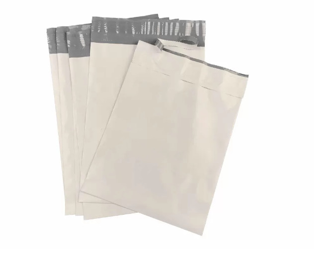 China Waterproof Opaque White Poly Mailing Bag 12x15.5 factory