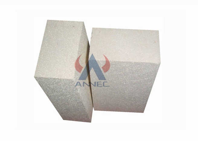 China Low Iron Mullite High Alumina Insulating Brick For Lime Kiln factory