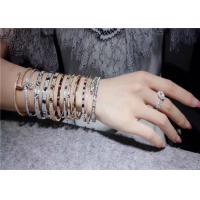 China Handmade 18K White Gold Bracelet With Diamonds Customization Available factory