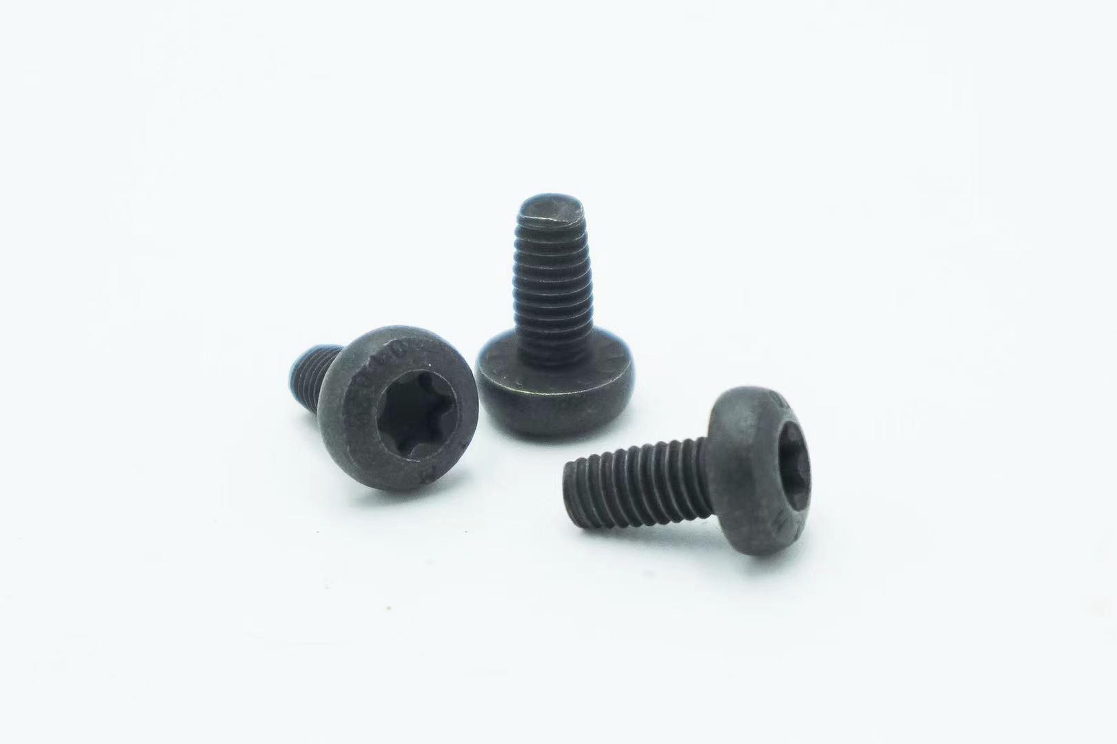 #10-32*5/8" Carbon Steel High Strength Pan Head Hexalobular Socket American Triangular Thread Screws