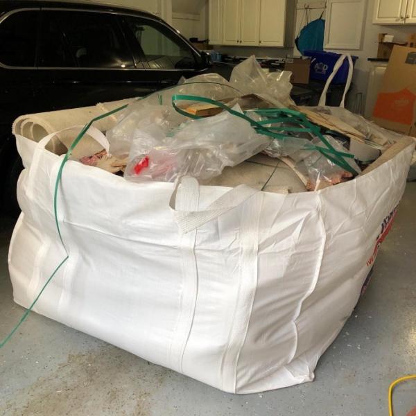 Quality 70gsm Garden Waste Bag 1700D Anti Slip Waste Management Dumpster Bag for sale
