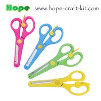 China Kids Toddler DIY Safe Small Scissors Safe Plastic Stainless Steel with Decoration Edge Colorful Hobbies DIY Material factory