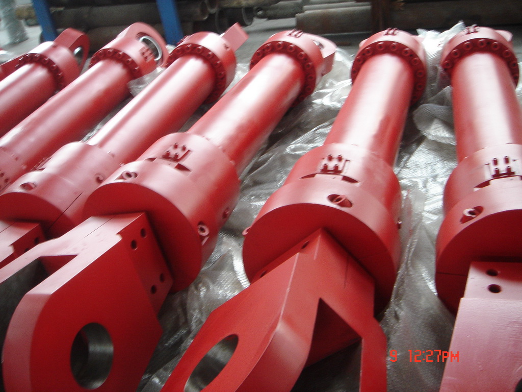 China OEM Marine Double Acting Hydraulic Cylinder With The Displacement Sensor factory