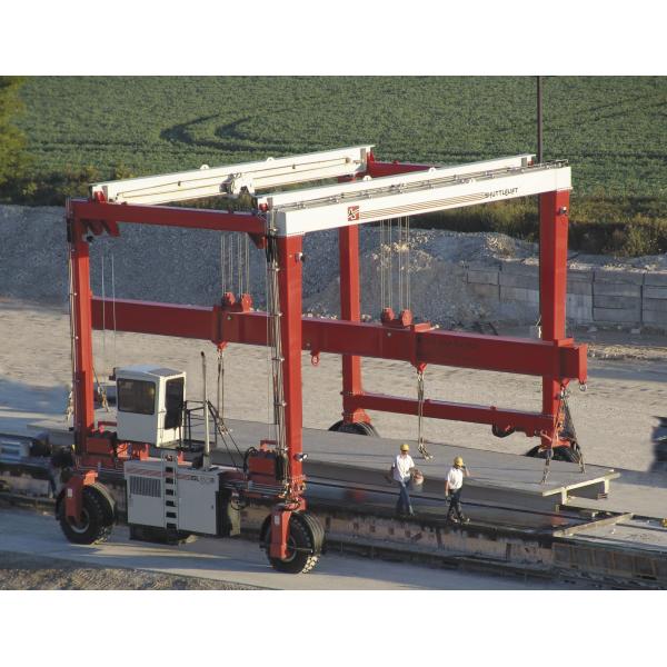 Quality Cabin Remote Control Rubber Tyred Gantry Crane 3m/Min Of Lifting Beam for sale