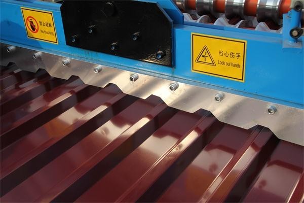 Quality Building Material Metal Roof Roll Forming Machine 380V 50Hz 3 Phase Voltage for sale