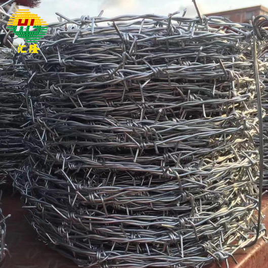 China 2mm*2mm Thickness Galvanized Steel Barbed Wire Protective Use factory