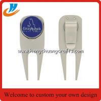 China Golf ball marker hat clip and divot tool set customized/Golf accessory cheap wholesale factory