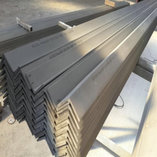 Quality AISI Equal Stainless Steel Corner Angle Hot Rolled 70*70*5mm Natural Color for sale