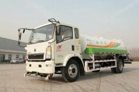 China SINOTRUK HOWO 4×2 Light 5000L Water Tanker Truck With Diesel / Water Spray Vehicle factory