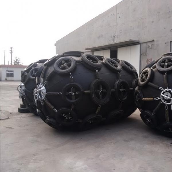 Quality Ship Bumpers Marine Floating Rubber Fender For Ship Berthing And Mooring for sale