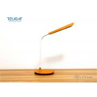 China Wooden Grain Led Desk Lamps  with Eye-Protected and USB Output Charging Port factory