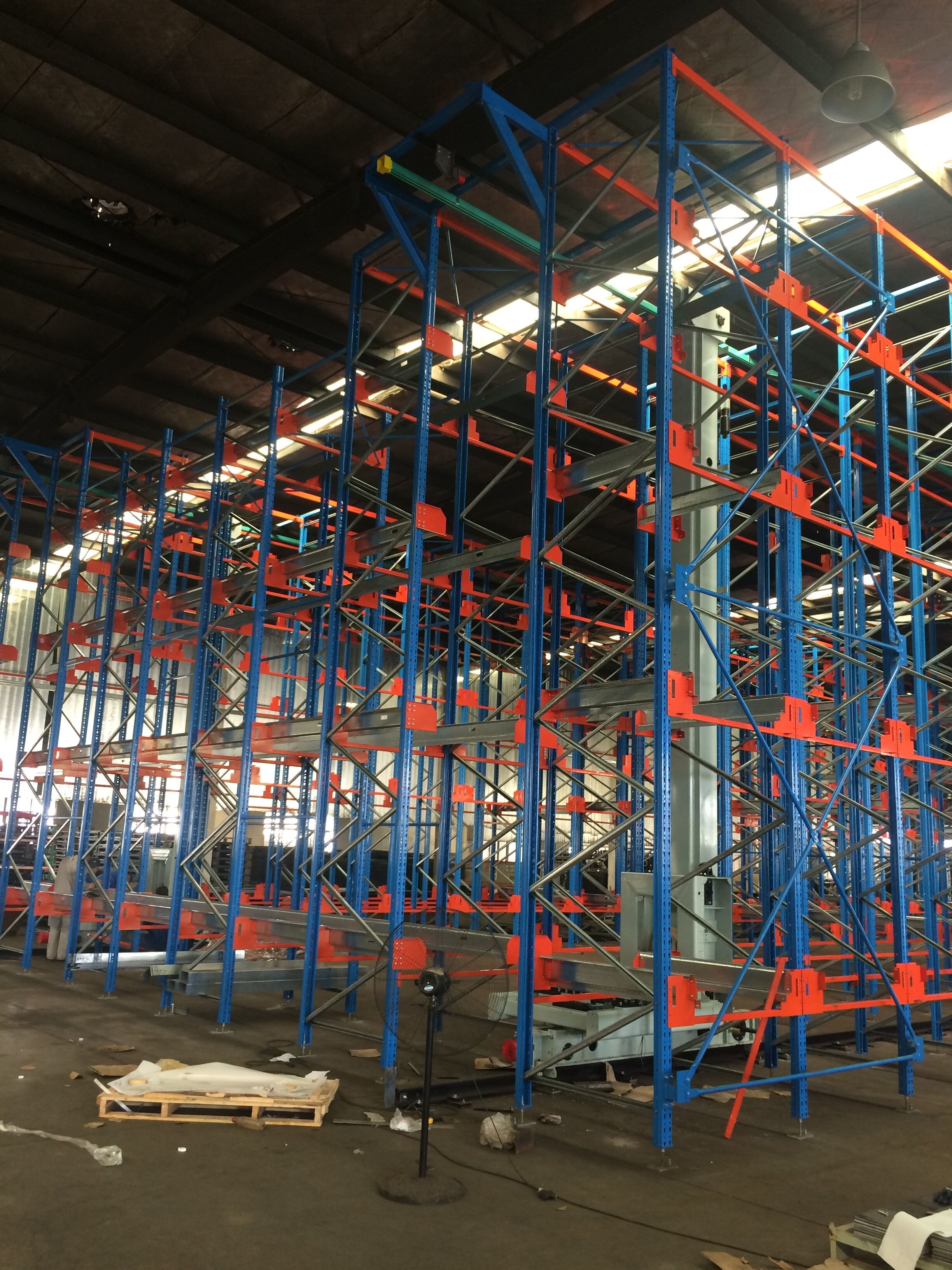 China Mini Load Automated Storage And Retrieval System ASRS With Double Mast Crane factory
