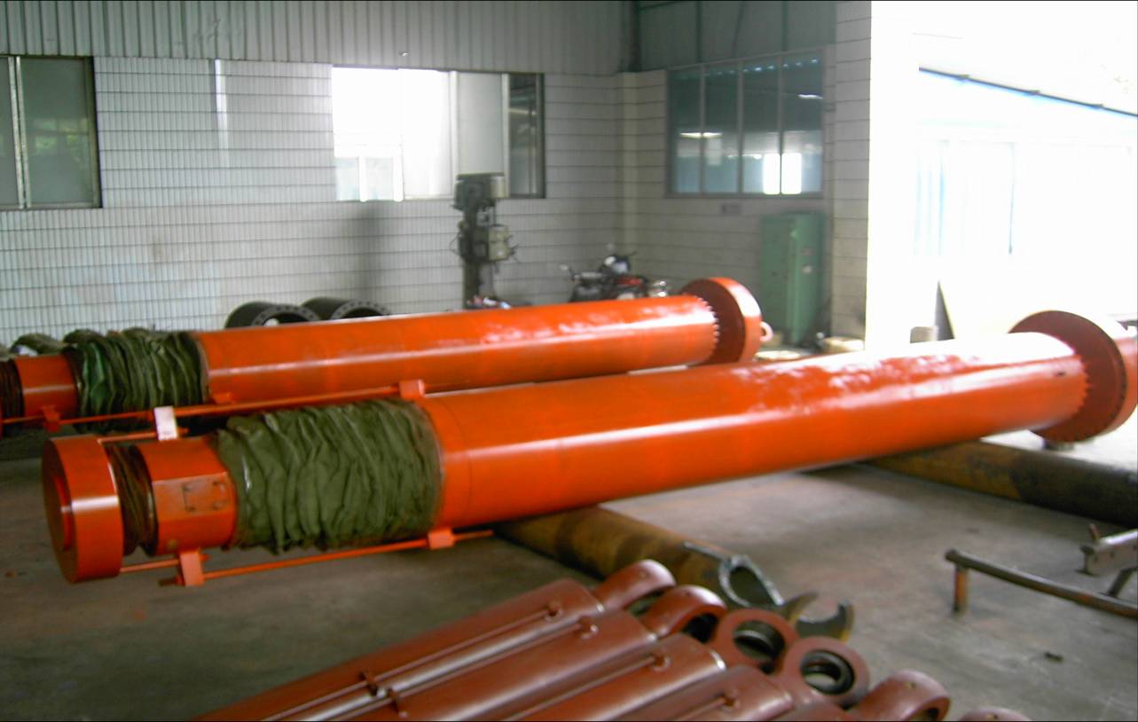 China Single Piston Rod Custom Made Hydraulic Cylinders For Hydraulic Pile Driver factory