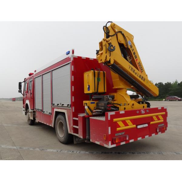 Quality SINOTRUK HOWO Heavy Emergency Rescue Fire Truck 4x2 With 5 Ton Crane for sale
