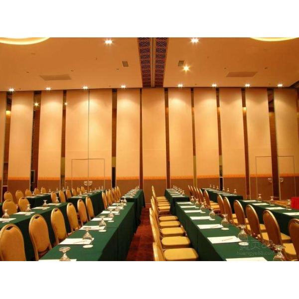 Quality Malaysia Soundproof Aluminium Wooden Sliding Partition Wall 85mm Thickness for sale