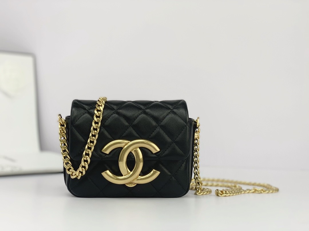 China Black Lambskin Leather Branded Messenger Bag Chanel Flap Phone Holder factory