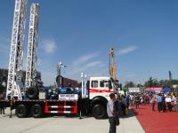 China Hot Selling in Oversea Market!! 600m SINOTRUK full hydraulic truck mounted drilling rig factory