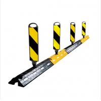 China Traffic Safety Products Retractable Road Dividers With Warning Posts Barrier Level Crossing Signs factory