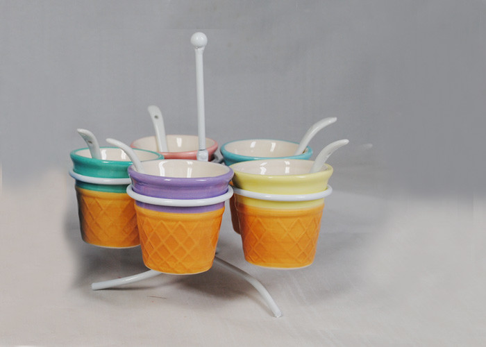 China Customized Ceramic Houseware Mini Ice Cream Cups With Spoon / Metal Rack factory