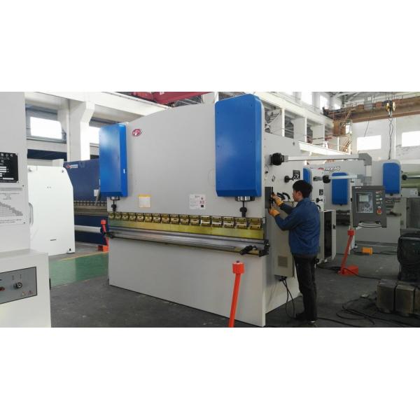 Quality Amada color DA52 High Accuracy 305 Stainless Steel Sheet Metal Press Brake Machine for sale