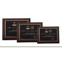 China Personalized Solid Blank Wooden Shield Plaque With Custom Metal Decoration factory