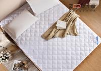 China Custom Pillow Top Mattress Protector , Microfiber Mattress Protector For Hospital factory